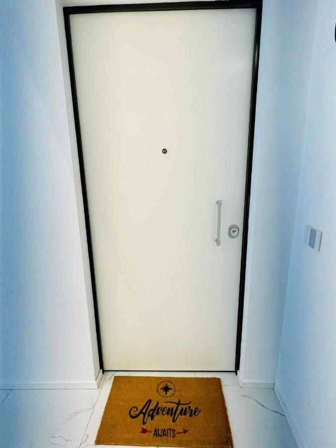 LED HOUSE CADORE - Bilocale zona Milano centro Exterior foto